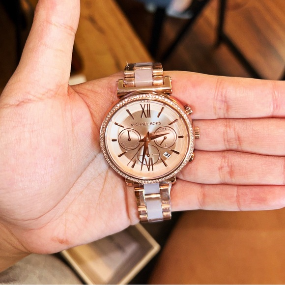 Michael Kors Sofie Analog Watch - Picture 5 of 7